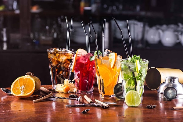 Guide to Prices at Istanbul Cocktail Bars: A Current Comparison for 2026