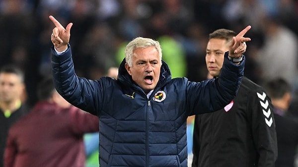 Bir dönem Fenerbahçe'yi çalıştıran dünyaca ünlü teknik adam Jose Mourinho, Türkiye Futbol Federasyonu'nun (TFF) verdiği cezaları uluslararası yargıya taşıdı.