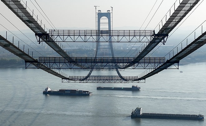 Final Stages for the Mega Bridge With 6 Upper and 4 Lower Lanes To Connect Two Cities
