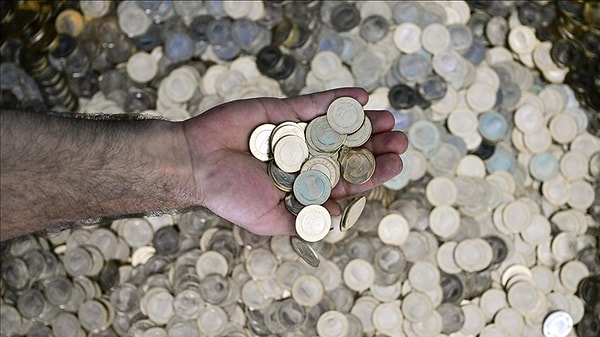 Hatalı basım para 66 bin 500 TL'den satışa konuldu.
