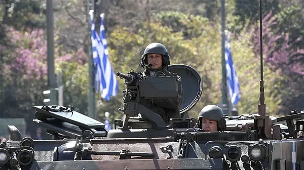 İlk etapta 72 kadın başladı.