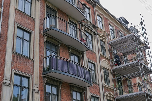 Transforming your dream of a balcony into reality doesn't merely hinge on finances; it also necessitates a serious process of legal and societal approval.