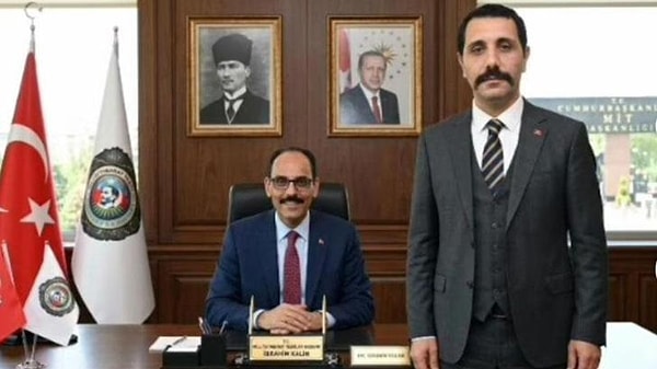 Kendisine editler yapıyordu