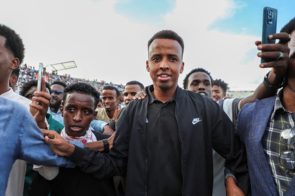 FIFA’nın hakem listesinde olmasına rağmen ABD’ye alınmayan Somalili hakem Omar Abdulkadir Artan’ın yaşadıkları herkesi üzmüştü.