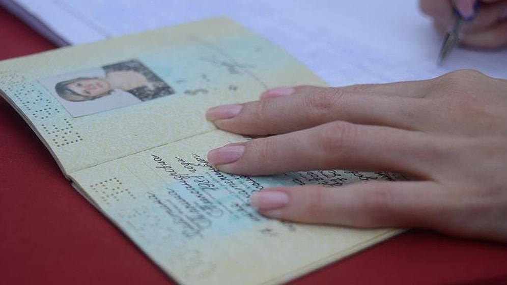 Ministry Crackdown: Six Visa Agencies Banned for False Guarantee Claims