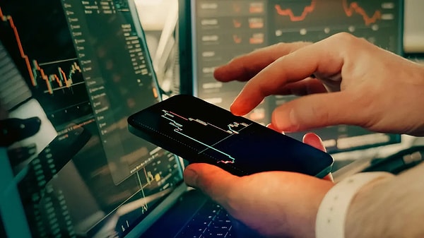 6. Hisse senedi ve tahvil çıkarma yetkisi hangi şirket türüne aittir?