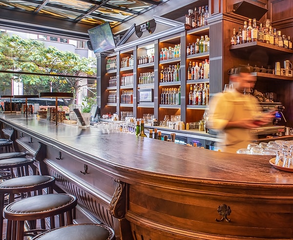 Best Cocktail Bars in Kadıköy: A Street-by-Street Guide - 2026