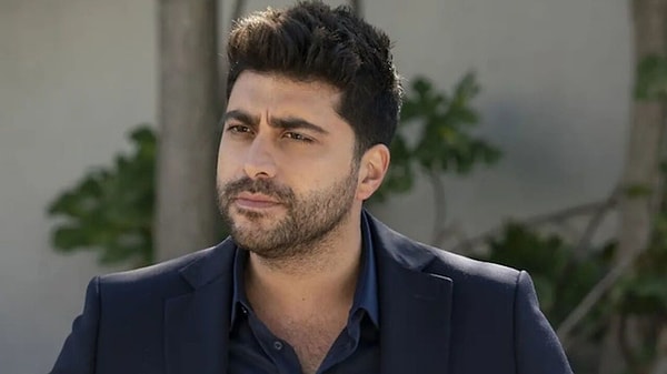 Kızılcık Şerbeti'nin kadrosundan çıkarılmasının ardından Kanal D'nin Haysiyet dizisine dahil olan Doğukan Güngör'ün yeni dizisi için geri sayım başladı.