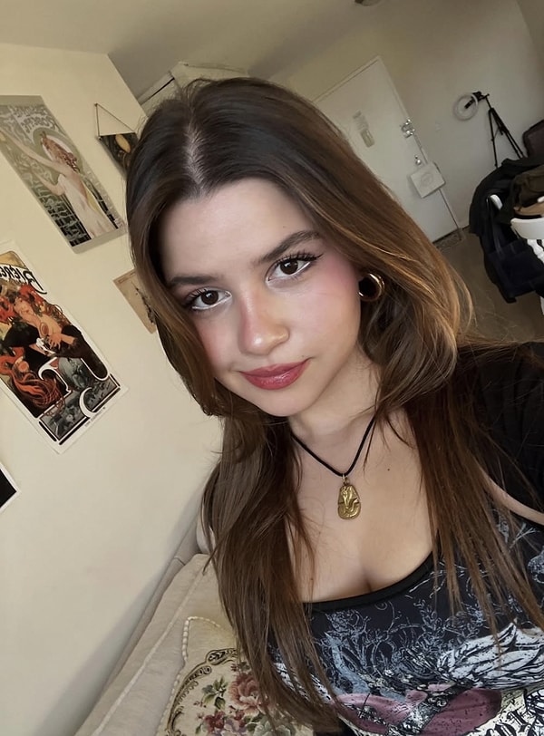 Öykü Güven, known for her portrayal of Gönül's stepdaughter and Tuna's daughter in the series "Don't Let the Kids Hear," has once again made headlines with her social media posts.