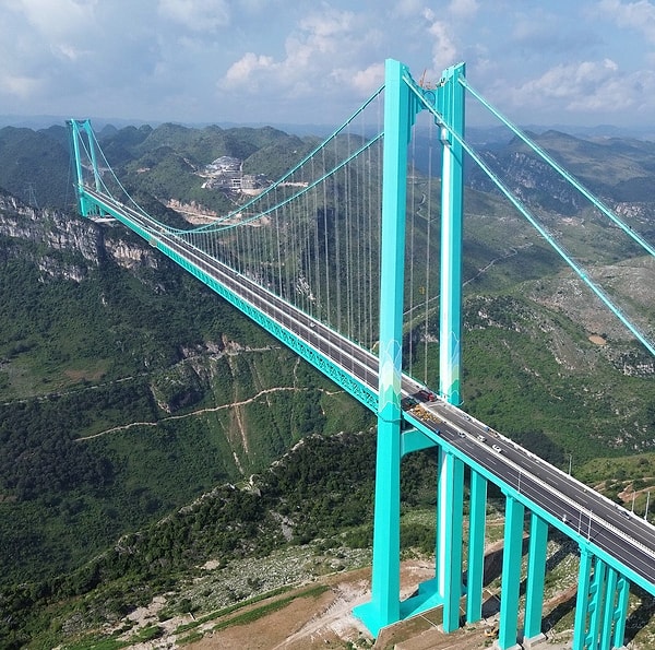 Sorun, turistik bir gösteriye dönüştü