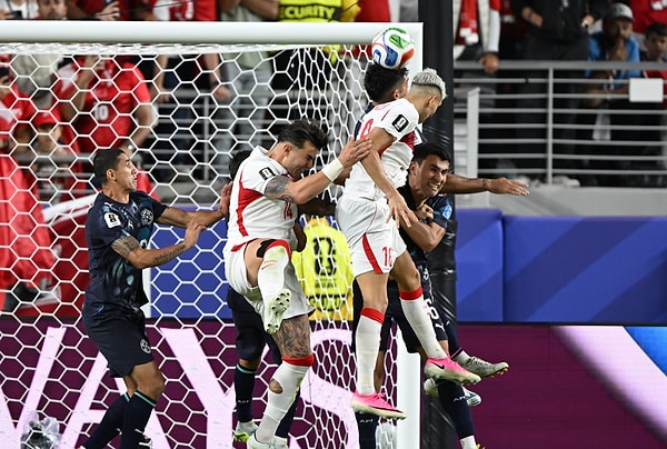Türkiye, Dünya Kupası'na veda etti. Kaçırılan gol gündem oldu.