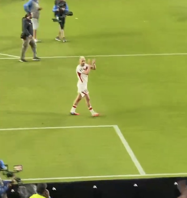 Gol atamadan Dünya Kupası'na veda eden A Milli Takım'da sular durulmuyor.