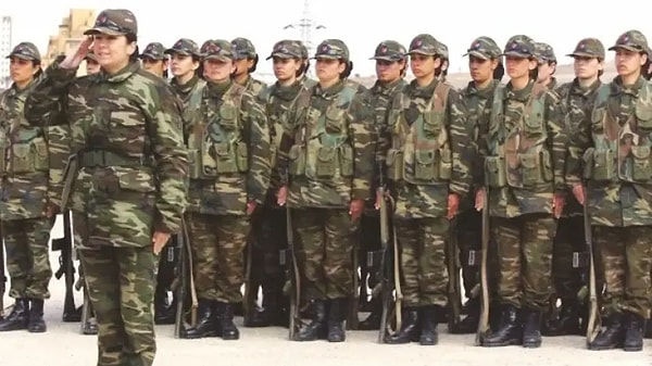 Kadınlara zorunlu askerlik getirilsin talebi geldi.