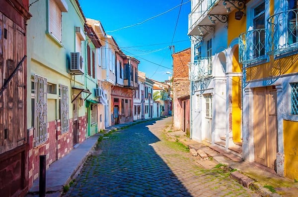 7. Küçükköy’ün sanat dolu sokaklarını keşfet.