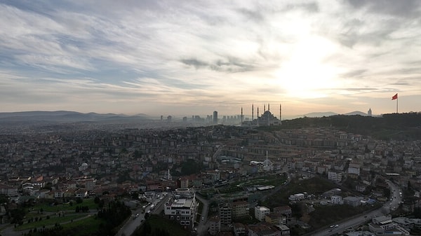 Hava kirliliğinin en düşük olduğu yer: Sultangazi.