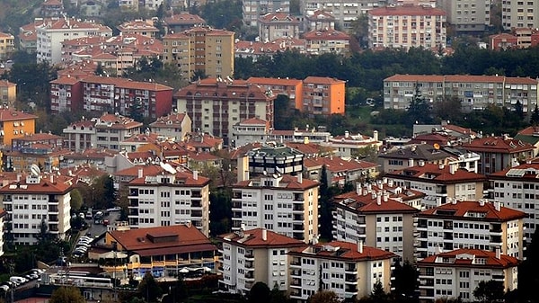 Balkonlar kişisel alan değil, ortak mülk sayılıyor.