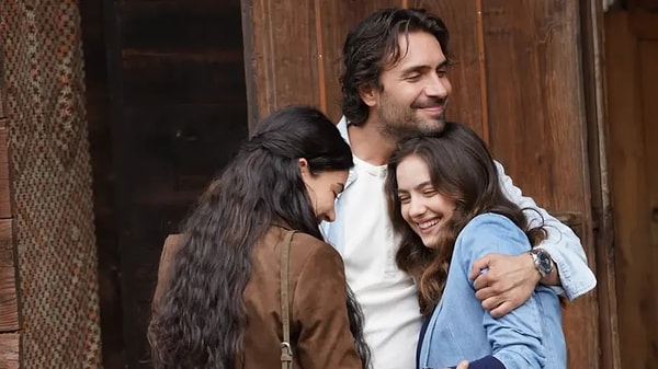 Taşacak Bu Deniz'de flaş bir ayrılık yaşanmış ve Gezep'e hayat veren Onur Dilber, projeye veda etmişti.