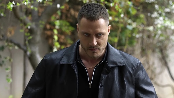 Burak Celik, known as "Volcano of the Underworld," has departed from the series "Underworld." Instead, Celik has joined the cast of a new series on Kanal D.