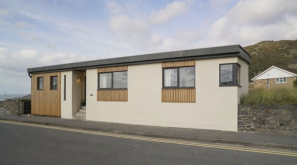 According to the records of Gwynedd Council, the public restrooms in question were shut down in 1997 and had been left to their fate for 19 long years.