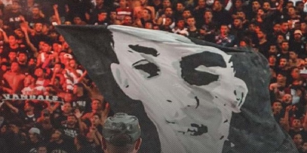 "Tribünlerin çocuğu Omar" tüm taraftarları birleştirdi.