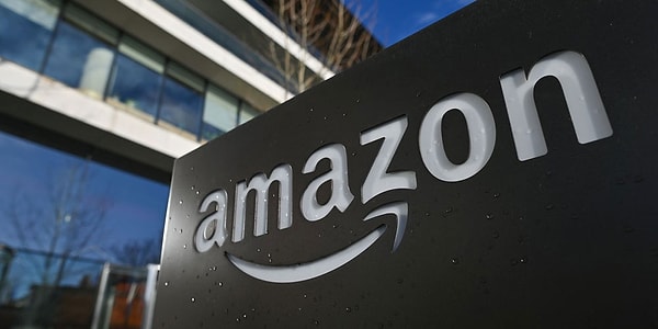 2. Amazon logosundaki gülümseyen ok