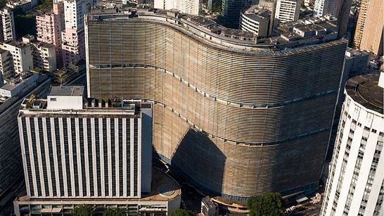 They Built an Apartment Building That Feels Like a City: It Has 1,160 Apartments, 72 Shops and 22 Elevators!