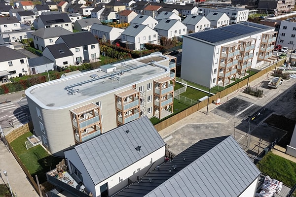 12 dairelik apartmanın duvarları 3D yazıcıyla üretildi