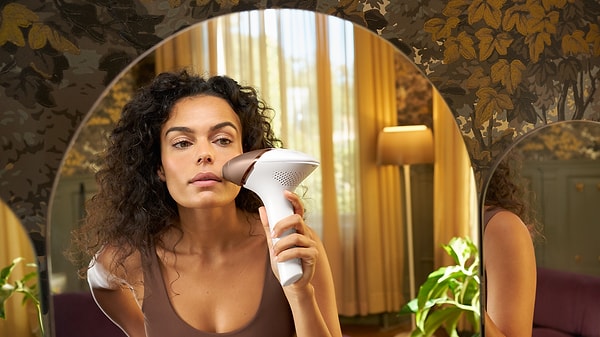 Philips Lumea 9900 Serisi (BRI951/03)