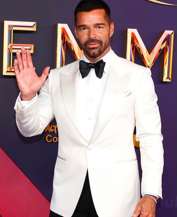 Dünyaca ünlü Latin pop yıldızı Ricky Martin, uzun bir aranın ardından yeniden Türkiye'deki hayranlarıyla buluşmaya hazırlanıyor.