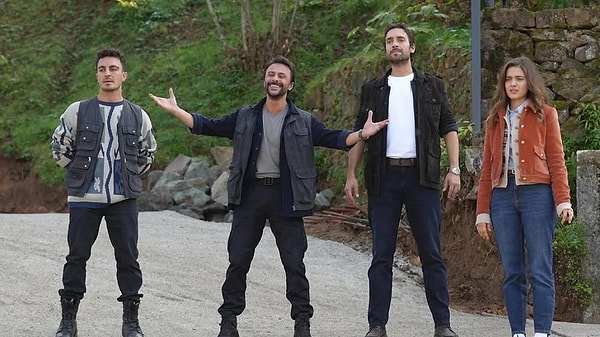 Taşacak Bu Deniz'de Gezep karakterine hayat veren Onur Dilber, X hesabından yaptığı açıklamayla diziden çıkarıldığını açıklamıştı.