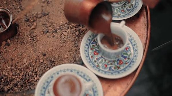 8. Kısa ama keyifli bir mola istiyorsan Türk kahvesi her zaman yerini korur.