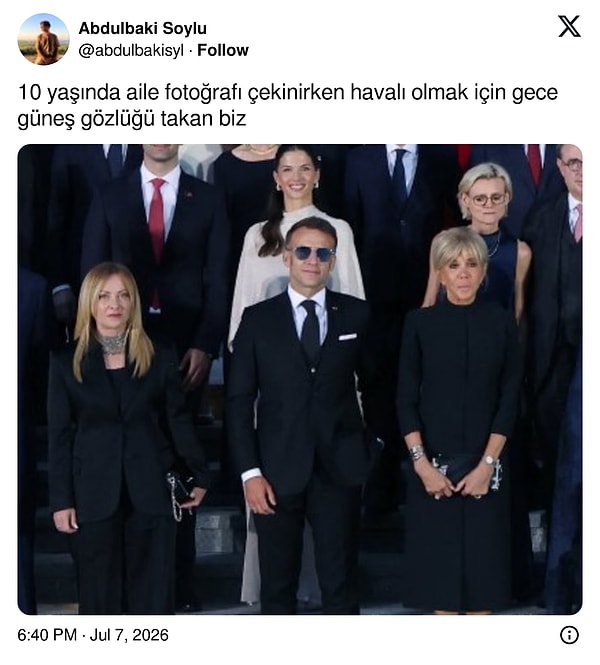 Macron'un gözlükleri de viral oldu.