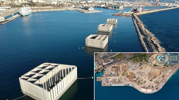Eighteen giant concrete blocks were placed at the bottom of the sea.