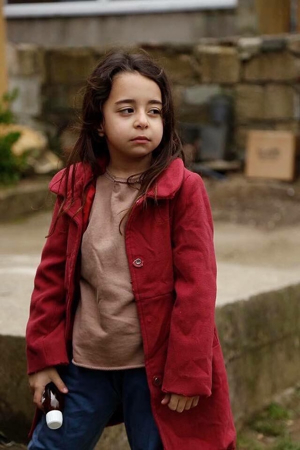 Beren Gökyıldız, who entered our lives when she was only four years old, has become one of the most beloved child actors on the screen.