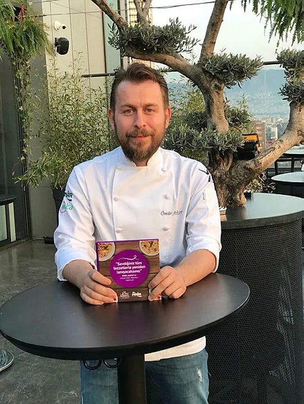 Let's get to know Ömür Akkor, who has been chosen as the best chef in Turkey, a bit more closely.