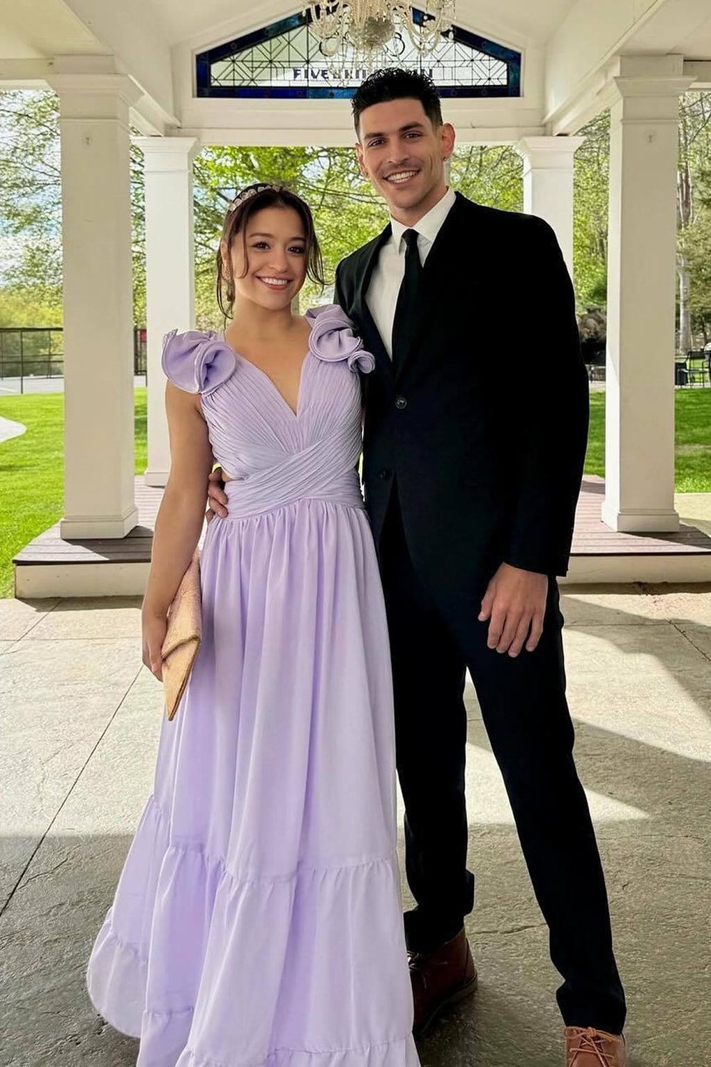 Bored of Dating Apps, This Woman Found the Love of Her Life in an Online Game