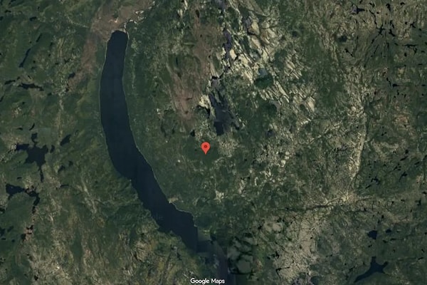 While searching for a camping route, he noticed the giant circle on the map.