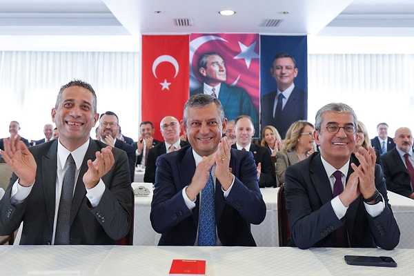 Yeni Parti yönetiminde yer alan isimler: Özgür Özel'in A Takımı