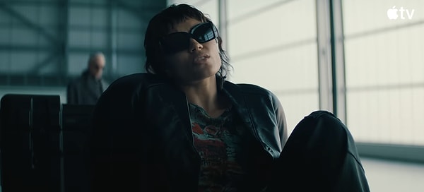 Wachowski kardeşlerin sinema tarihini değiştiren The Matrix serisine doğrudan ilham kaynağı olan ve cyberpunk akımının başlangıcı kabul edilen Neuromancer, nihayet dizi olarak izleyici karşısına çıkıyor.