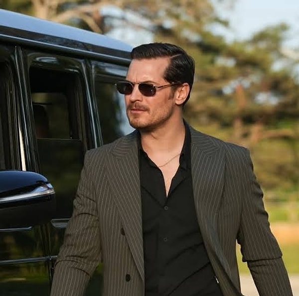 2. Çağatay Ulusoy ikinci sırada yer aldı.
