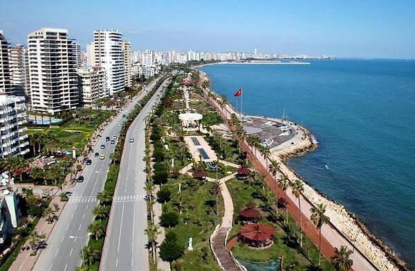 Adnan Menderes Bulvarı Sahili - Mersin