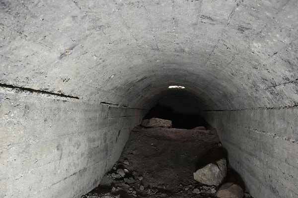 Sığınak Beton Kemerler Ve Kalın Toprak Tabakası Sayesinde Günümüze Ulaştı