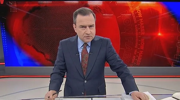NOW Ana Haber Bülteni'nin sunucusu Selçuk Tepeli, sosyal medya hesabından yaptığı paylaşımla ekranlara bir süre ara vereceğini duyurdu.