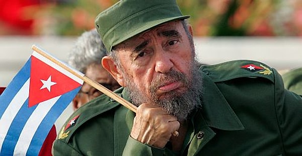 11. Fidel Castro hangi üniversiteden mezun olmuştur?