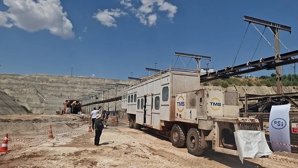 Yatırımlarla 7,1 milyon dekar arazi sulamaya açıldı.