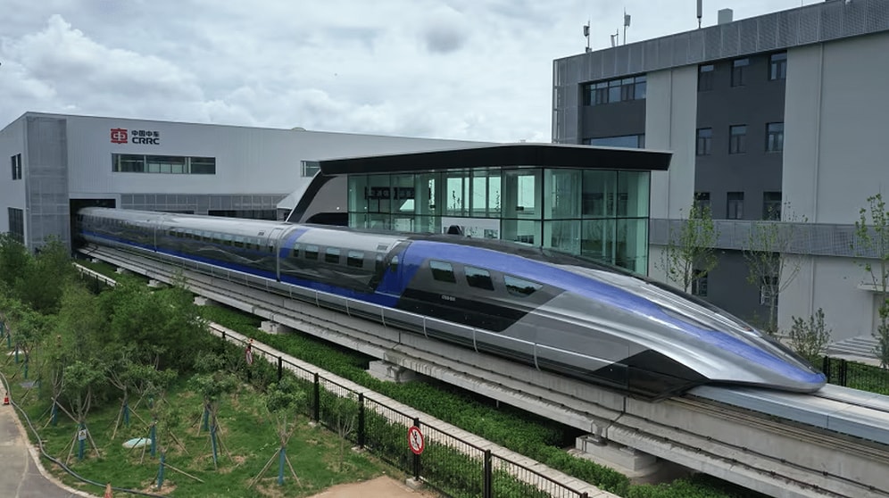 China Sets New High-Speed Record as Maglev Train Hits 800 km/h in Just 5 Seconds