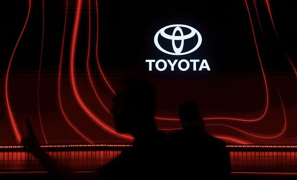 Japon otomotiv devi Toyota ise gösterge paneli ekranlarında yaşanan bir yazılım arızası nedeniyle ABD’de tam 508.354 aracını geri çağırma kararı aldı.