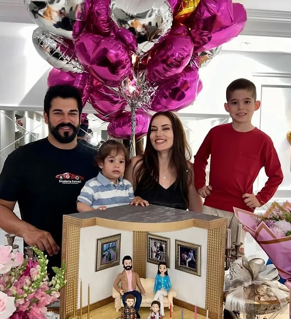 Tabii Fahriye Evcen'i yıllardır yalnızca oyunculuğuyla konuşmuyoruz; magazin tarafında da kendisinin oldukça geniş bir dosyası var!
