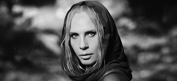 Sertab Erener - Kendime Yeni Bir Ben Lazım
