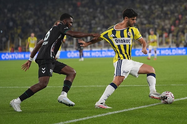 Mark Clattenburg da kararın yanlış olduğunu söyledi.